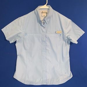 Columbia women’s large button down shirt